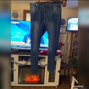 Ankle high rise jeans